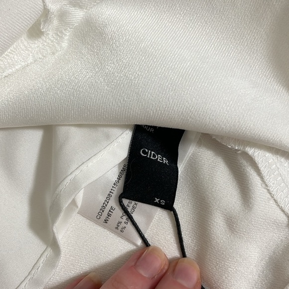 Cider White Mini Skirt NWT - Picture 7 of 7